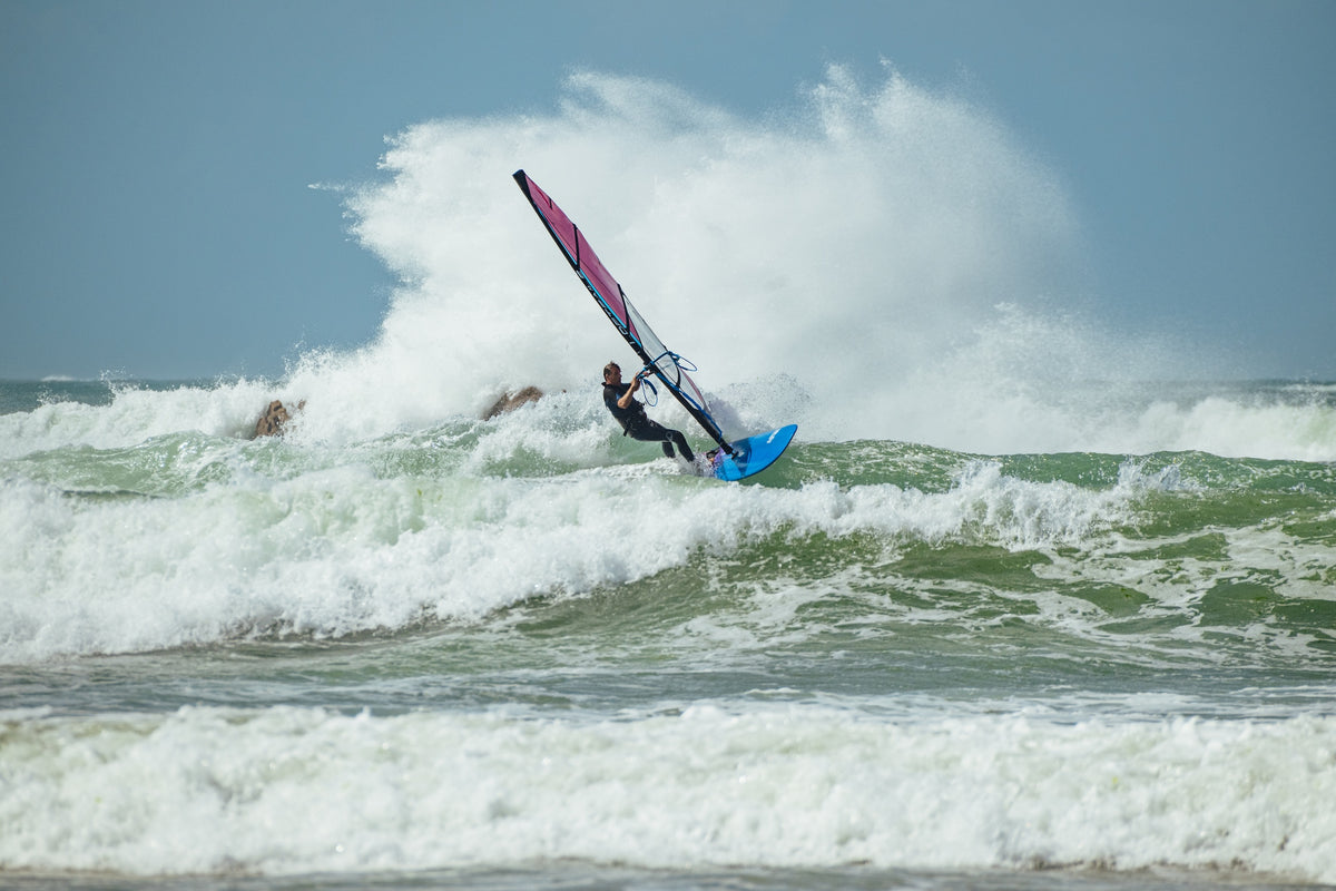 Breeze V2 Silver 9'10 in action