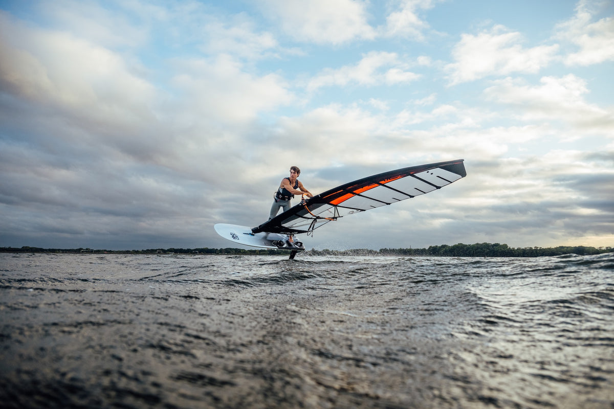 RF Foil V4 Carbon 85 in action
