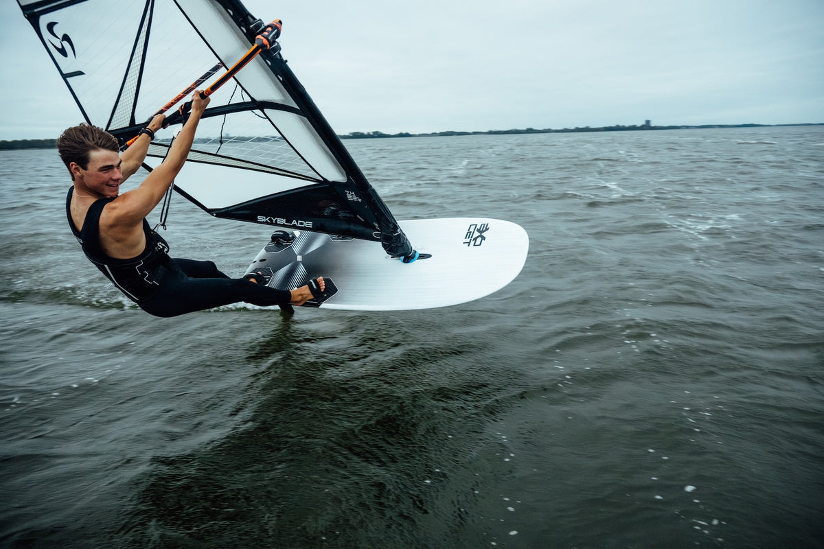 RF Foil V4 Carbon 85 in action