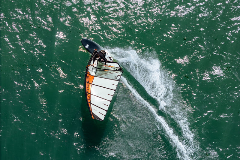 RS V6 Carbon 85 in action