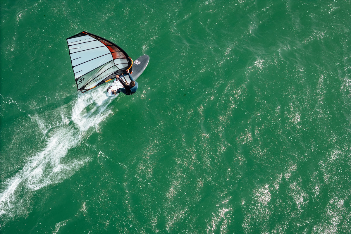 RS V6 Carbon 85 in action